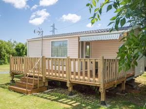 Mobil-home avec terrasse à Puyravault - API-1-52-1328