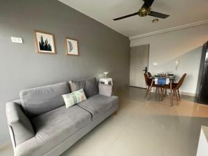 PISO 19 Mirador Oasis Costero