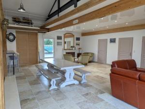 Gîte rénové avec jardin clos près dAngoulême - FR-1-653-288