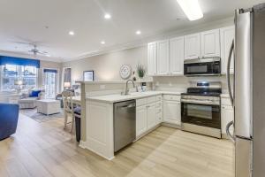 Pool and Private Balcony! Crow Creek Golf Club Condo