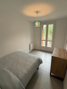 Appartement moderne 3 chambres avec parking sécurisée