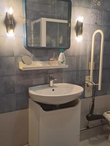 a casa di nonna Tarsilla-entire apartment,5 guests