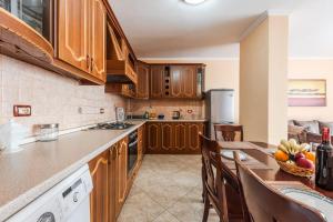 Seafront Infinity Apartments Durres