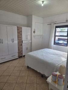 Casa a 100 m da Praia da Enseada em SFS