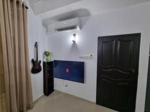 Serenity Villa SeaFront Apartment Bambalapitiya