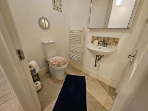 Cozy Central One Bedroom Flat