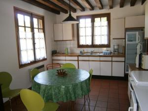 Maison de charme en pleine nature avec étang de pêche, proche dAuthon-du-Perche, animaux admis. - FR-1-581-1