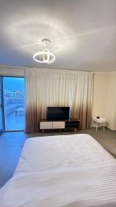 Hotel Roof at West Town Compound - Beverly Hills - Zayed