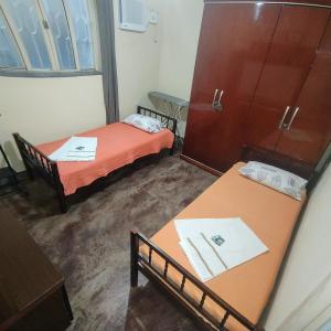 Casa Completa no Centro de Rio das Flores Em Frente Praça Coronel Sucena Com 3 Camas e Ar condicionado