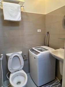 MOA, SMDC Good Stays - Shore 2 Unit 18102 Tower 3