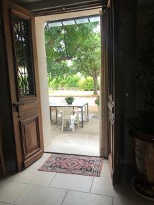 Farm House, 10 min dAvignon