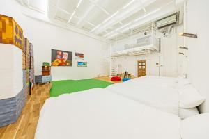 Family Labs,渋谷駅徒歩10分,2シャワー,6ベッド,巨大プロジェクター付