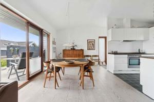 Beautiful Home In As Vig 100 M From The Beach