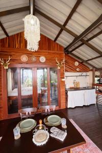 Panoramic Jungle View Home