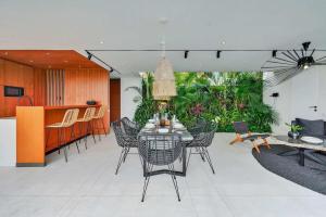 Celia Villa 3BR With Pool & Rice Field View Ubud