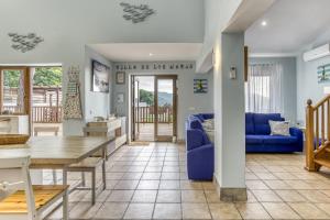 La Villa De Los Mares