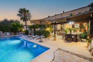 Ses Cases Noves by Rentallorca