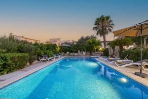 Ses Cases Noves by Rentallorca