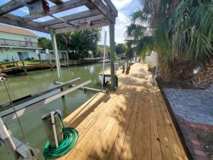 All Decked Out - 4 Beds, Pool & Pets Welcome home