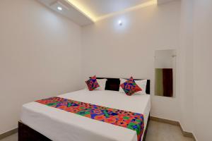 FabHotel Rustic Roots