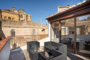 Ático con terraza y vistas únicas a la Catedral pleno centro de Granada
