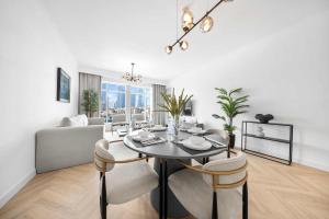 Free housekeeping visits during your stay - StayShort - Luxury 1 Bedroom in Downtown with Burj Khalifa View