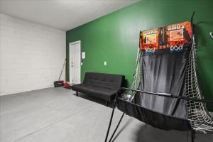 Magical Villa with Pool Game Room Close to Disney