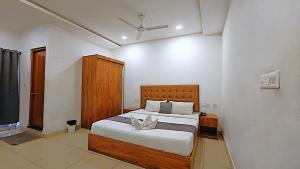RG SUITES XOTEL BTM Near CENTRAL SILKBOARD METRO STATION