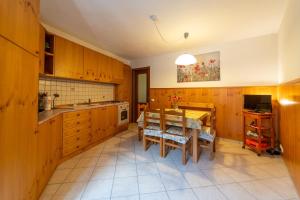 Apartment on the waterfall with a view and Wifi