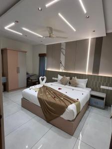 Bumblebee Pool Villa Munnar