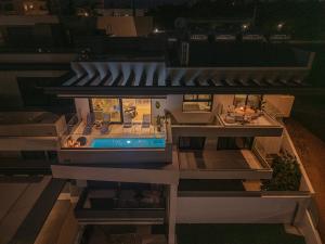 Iris Luxury Apartment