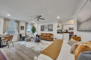 "peachtree Perch" Dtown Condo W Balcony, Sleeps 4