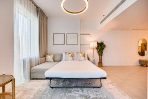 Panoramic sea view from new 2BD in La Vie JBR