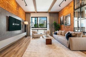 Luxurious Newly Furnished 2 Bed in Marina - Sail 1307