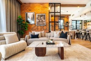 Luxurious Newly Furnished 2 Bed in Marina - Sail 1307