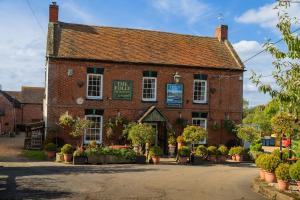 Canalside Cottage, 5 Folly Cottages, Napton