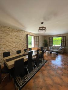 BY NEPTUNE - La Maison Courtenay Piscine Privée, Événement autorisé