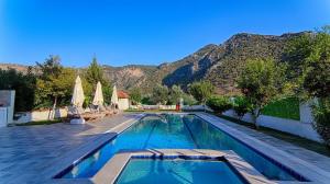 Villa with Private Pool and Private Garden in Dalyan