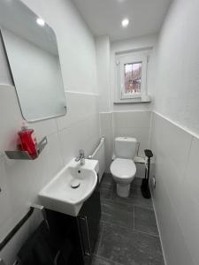 Ferienhaus mit Trifelsblick