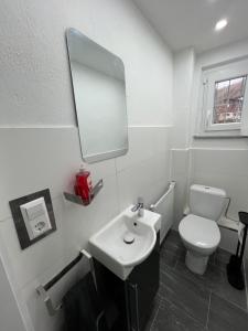 Ferienhaus mit Trifelsblick