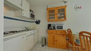 SG120-047 Appart 1 pièce 4 couchages SAINT GILLES CROIX DE VIE