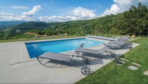 La Casa - cosy apt for 2 with shared swimming pool and view img1