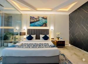 Hotel Grand villa by Signature Stayz Near IGI Airport