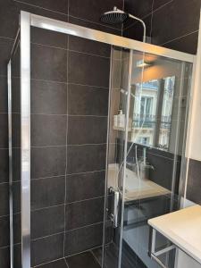 Appartement parisien - Balcon face au Louvre