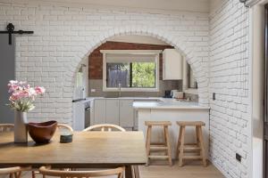 Relaxing Retreat Near Rye Beach