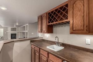 Private Unit in Lazy Creek - 45 min from Denver