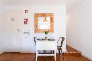 Sol a Alfama typical cosy flat with river view