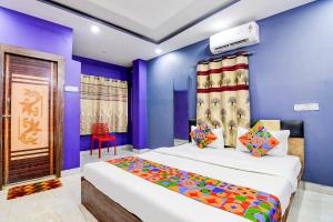 FabHotel Love Birds Chinar Park