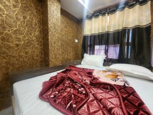 Hotel Shivans Near New Delhi Railway Station