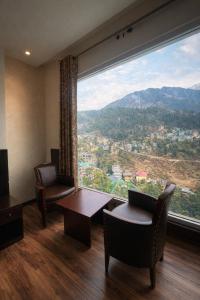 Tata Vista -Premium Rooms With Centrally Heated & Air Cooled Near Mall Road # By Vaikunth Hotel mcleodganj